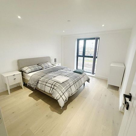Luxury Modern Flat Near Center Leilighet London Eksteriør bilde