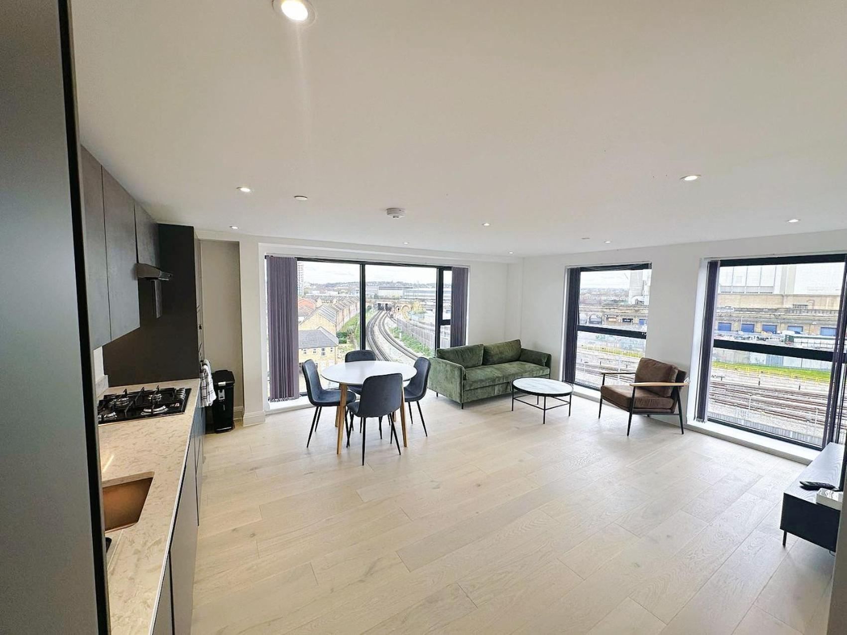 Luxury Modern Flat Near Center Leilighet London Eksteriør bilde
