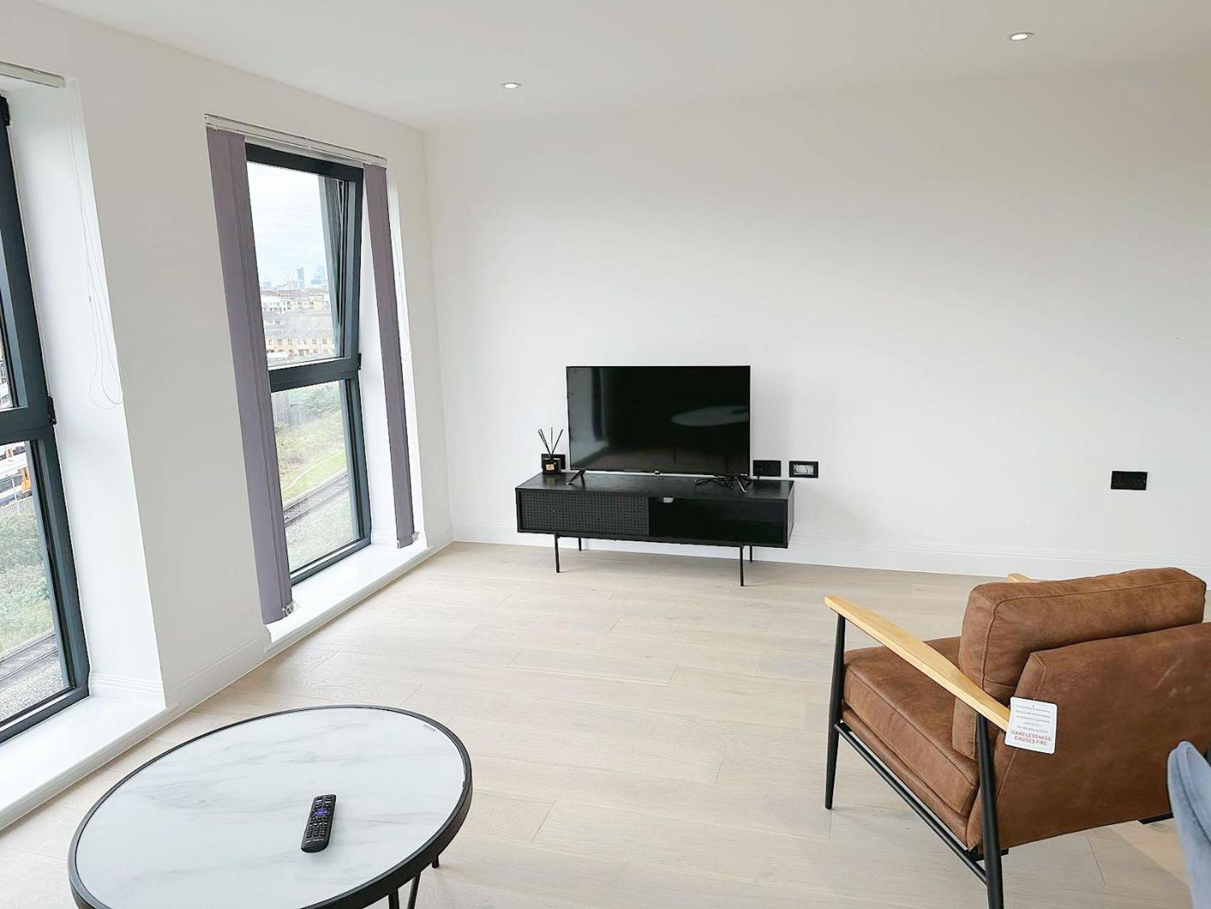 Luxury Modern Flat Near Center Leilighet London Eksteriør bilde