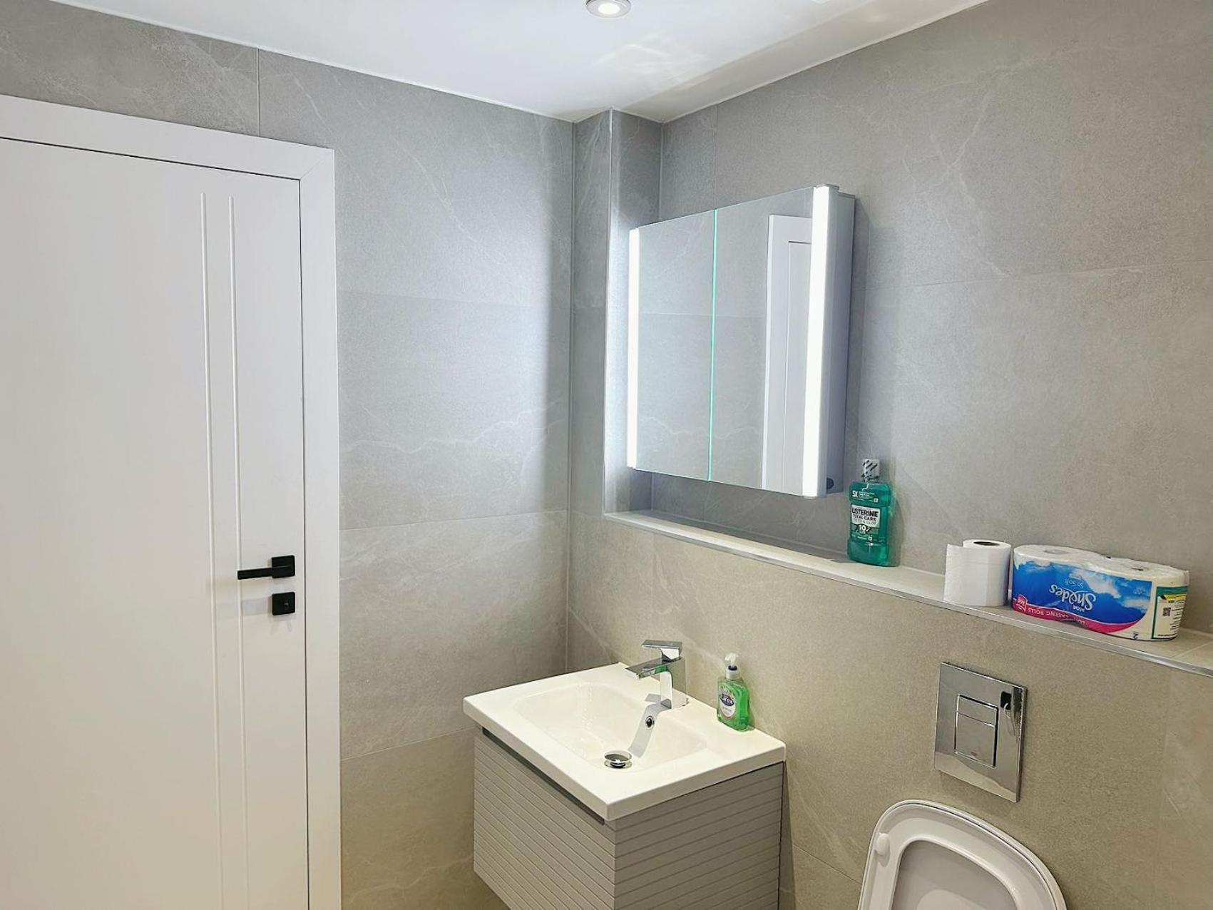 Luxury Modern Flat Near Center Leilighet London Eksteriør bilde